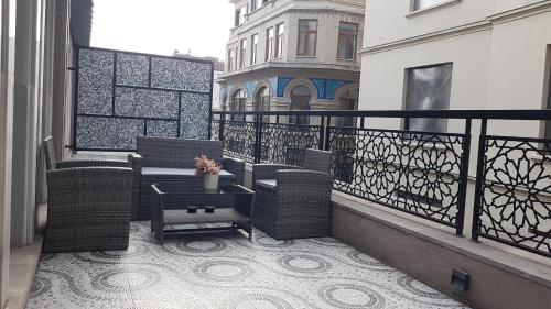 manesol boutique galata