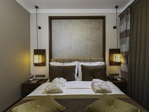 manesol boutique galata