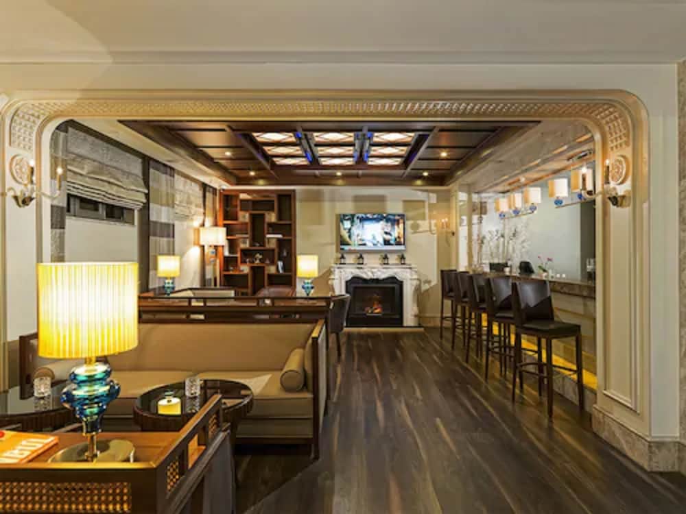 manesol boutique galata