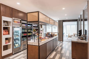 embassy suites by hilton aruba beach resort