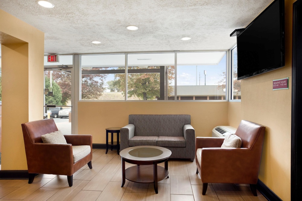 super 8 by wyndham jackson