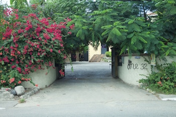 one32 guest house