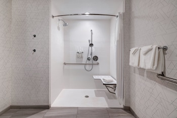 holiday inn express and suites chino hills