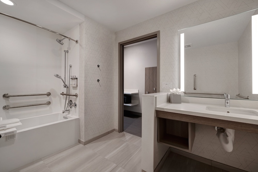 holiday inn express and suites chino hills