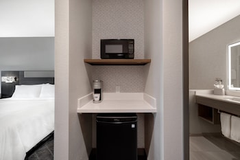 holiday inn express and suites chino hills