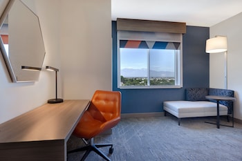 holiday inn express and suites chino hills