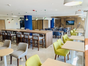 holiday inn express guadalajara vallarta poniente