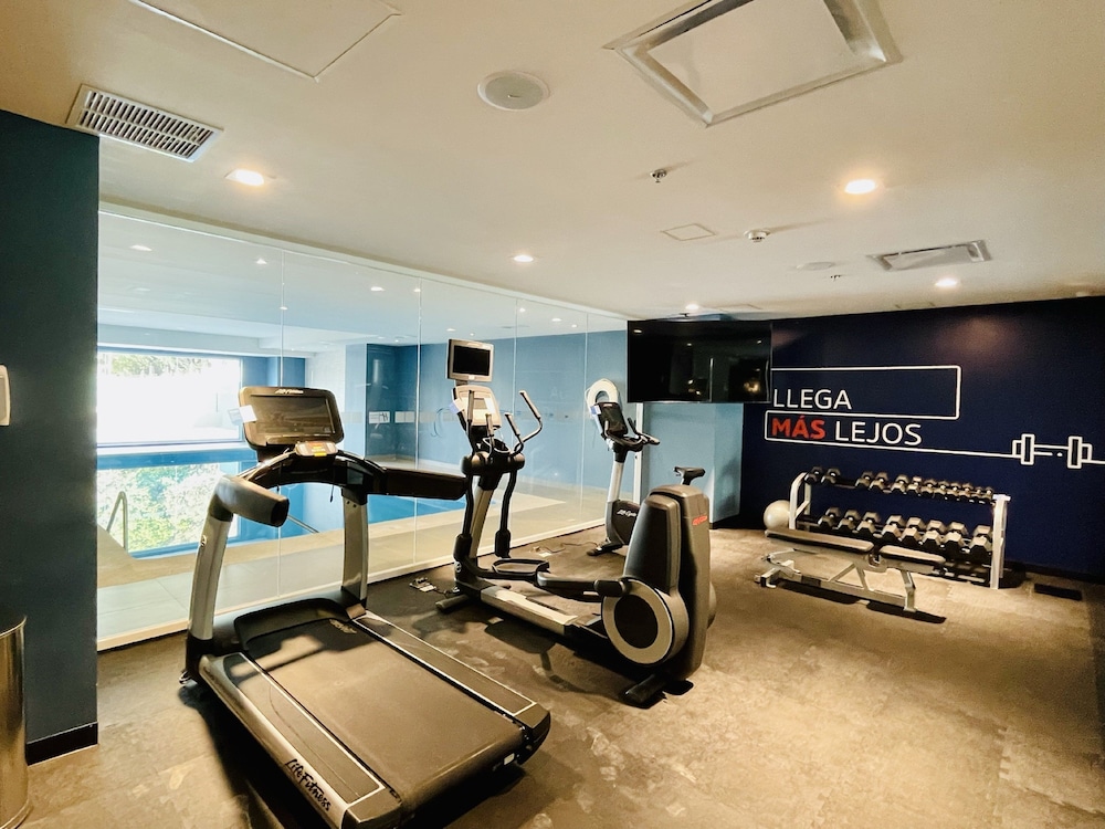 holiday inn express guadalajara vallarta poniente