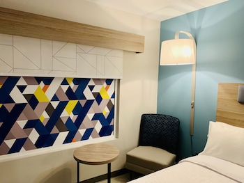 holiday inn express guadalajara vallarta poniente