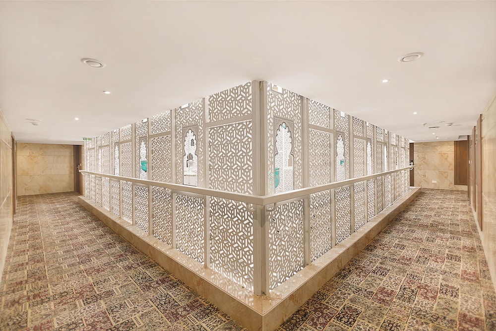 hrj sarovar portico indore