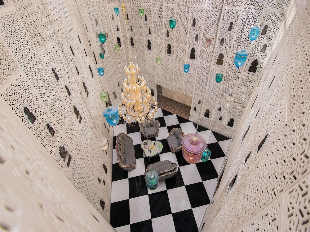 hrj sarovar portico indore