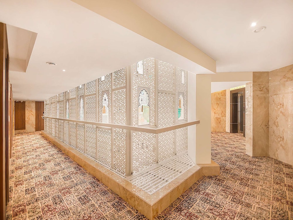 hrj sarovar portico indore