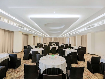 hrj sarovar portico indore