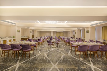 hrj sarovar portico indore