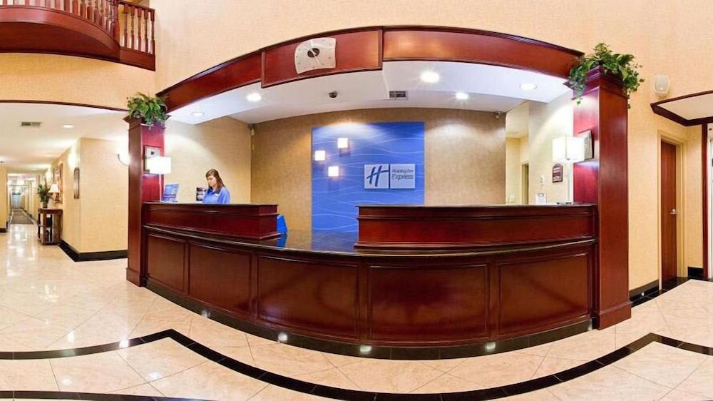 holiday inn express hotel and suites gainesville by ihg