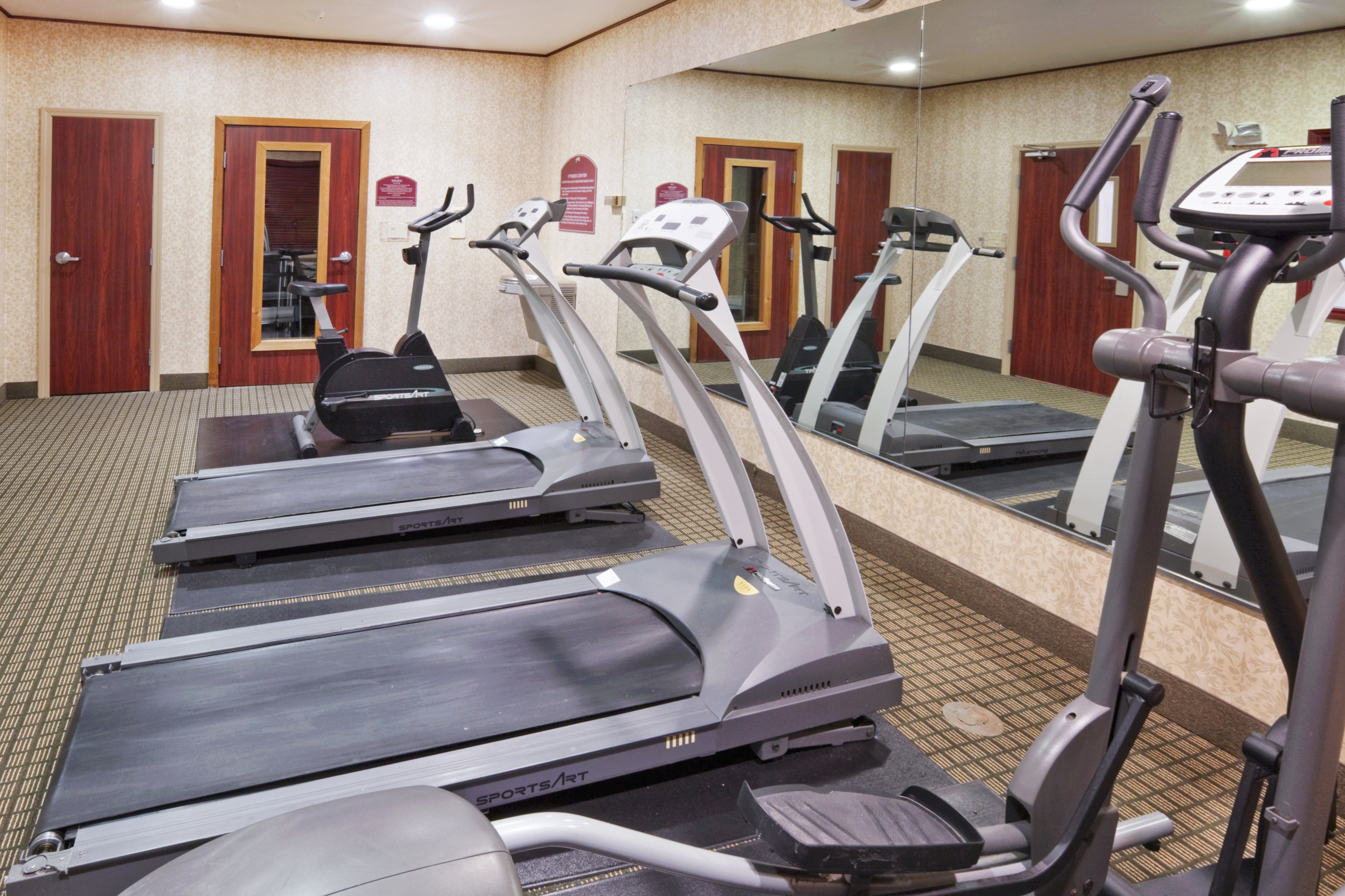 holiday inn express hotel and suites gainesville by ihg