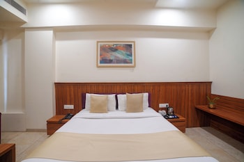 hotel centre park bhopal
