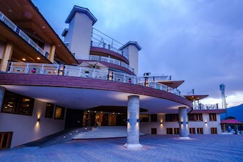 anand vardhan resorts