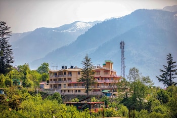 anand vardhan resorts