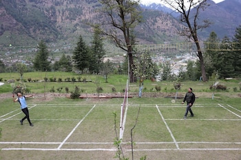 anand vardhan resorts