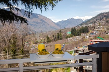 anand vardhan resorts