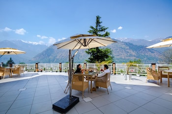 anand vardhan resorts