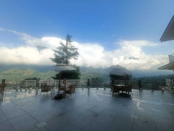 anand vardhan resorts