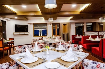 anand vardhan resorts