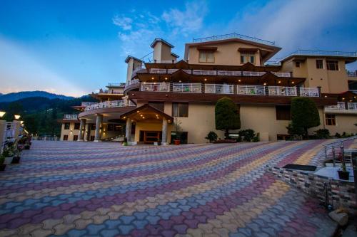 anand vardhan resorts