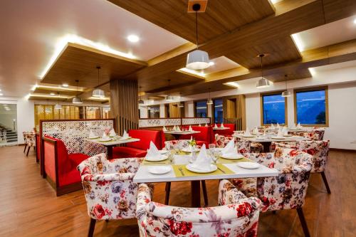 anand vardhan resorts
