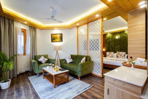 anand vardhan resorts