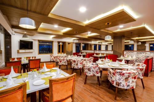 anand vardhan resorts