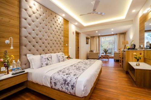 anand vardhan resorts