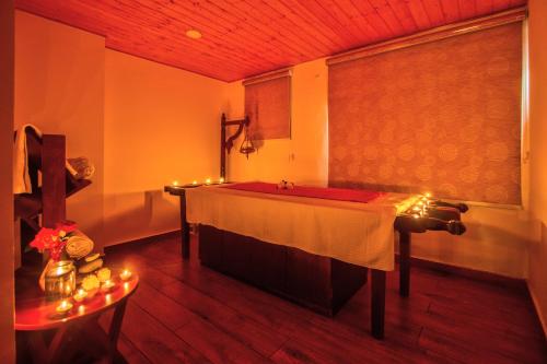 anand vardhan resorts