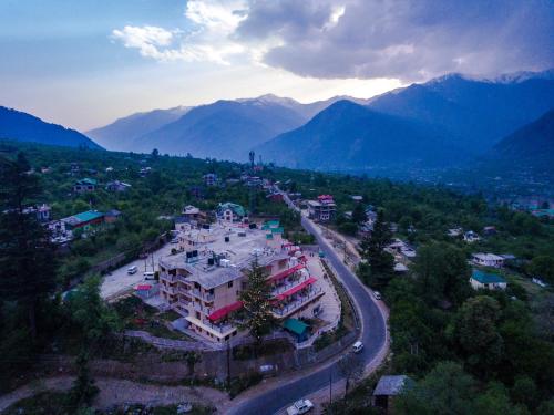 anand vardhan resorts