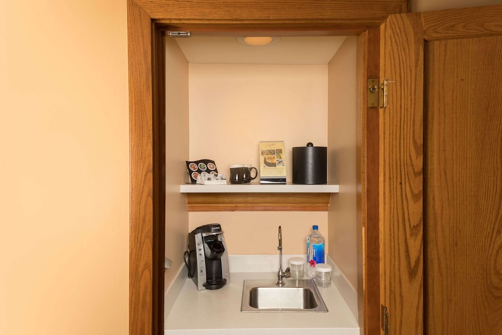 haywood park hotel ascend hotel collection