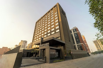 Courtyard By Marriott Vadodara,,5 star