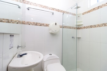 hotel jardines evans by gh suites