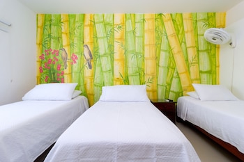 hotel jardines evans by gh suites