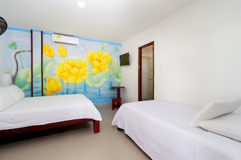 hotel jardines evans by gh suites