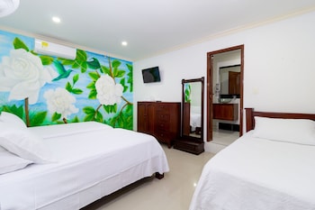 hotel jardines evans by gh suites