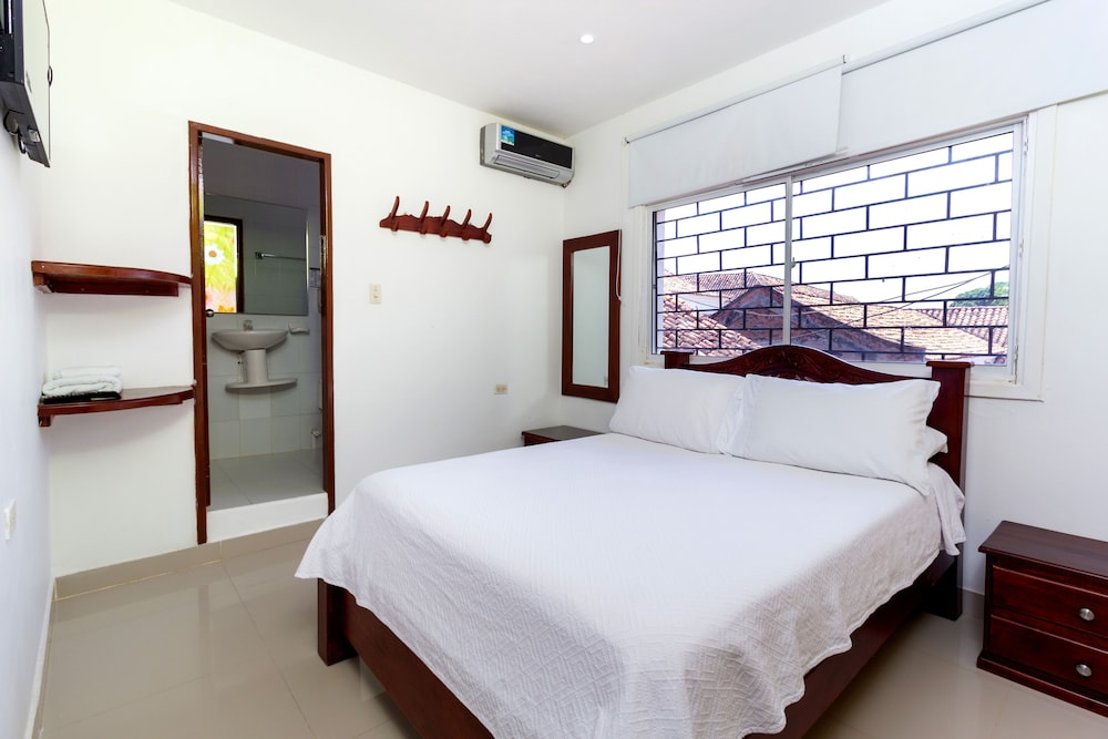 hotel jardines evans by gh suites