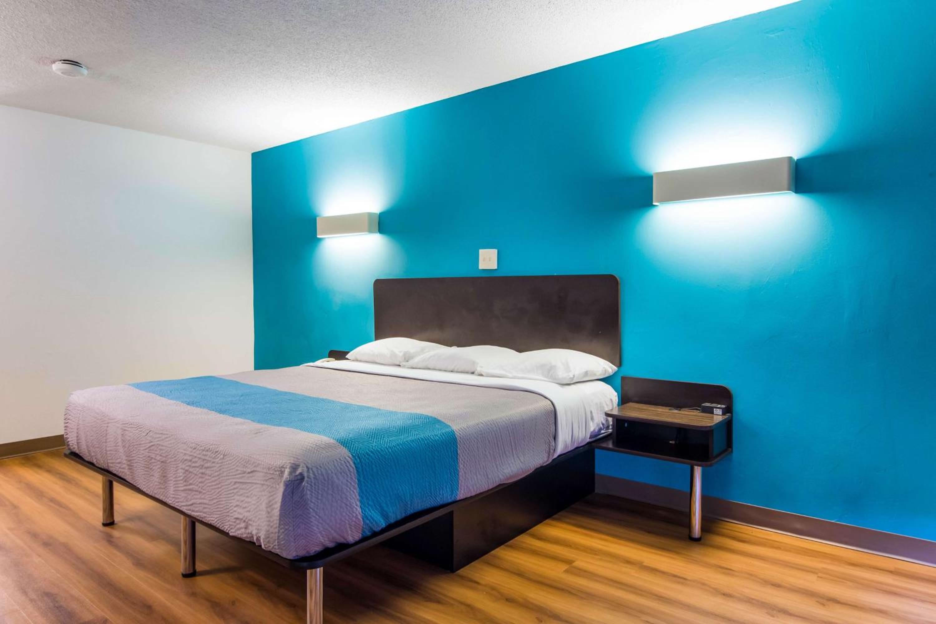 motel 6 lagrange ga