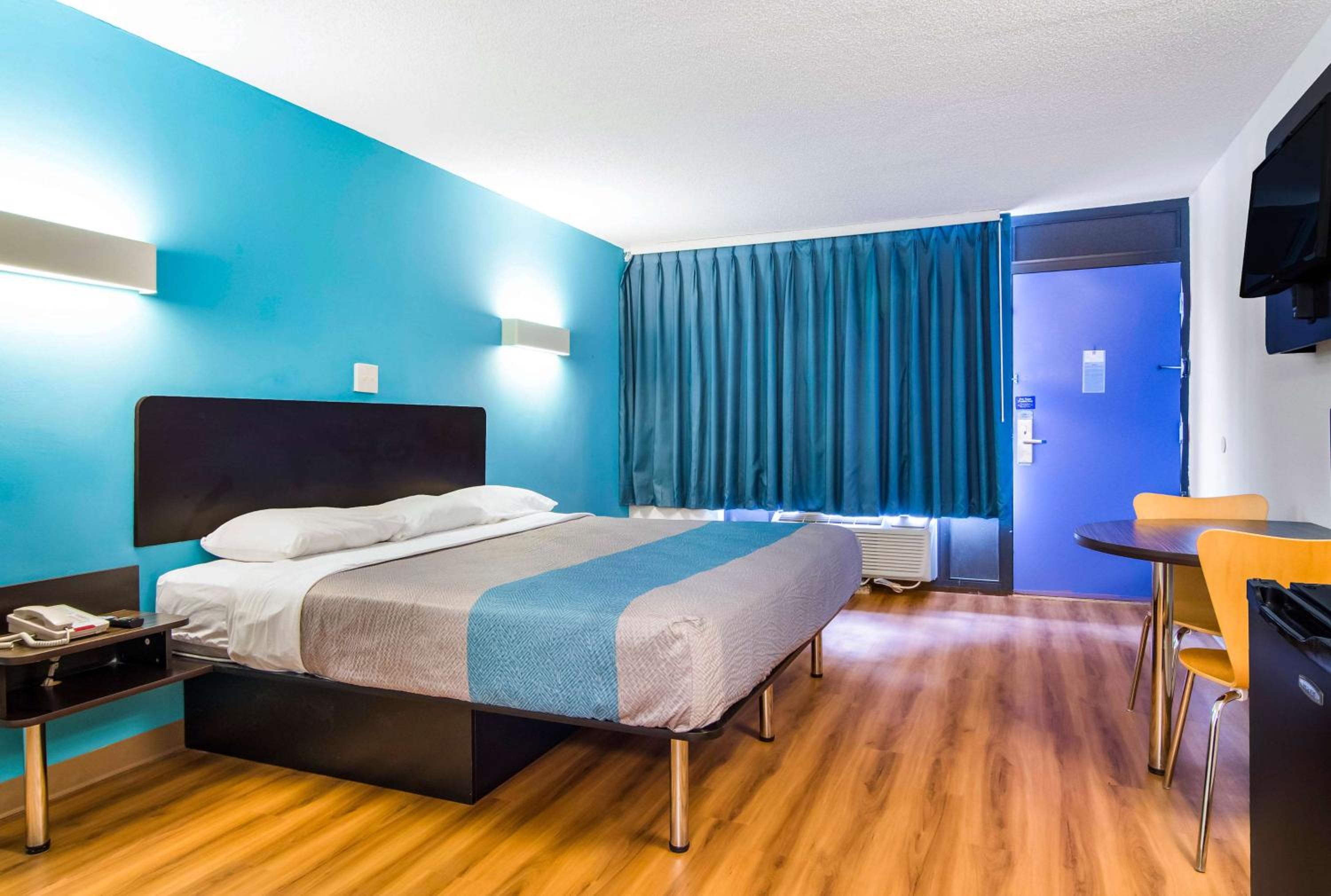 motel 6 lagrange ga