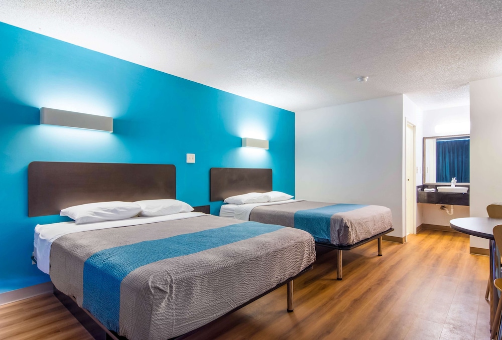 motel 6 lagrange ga
