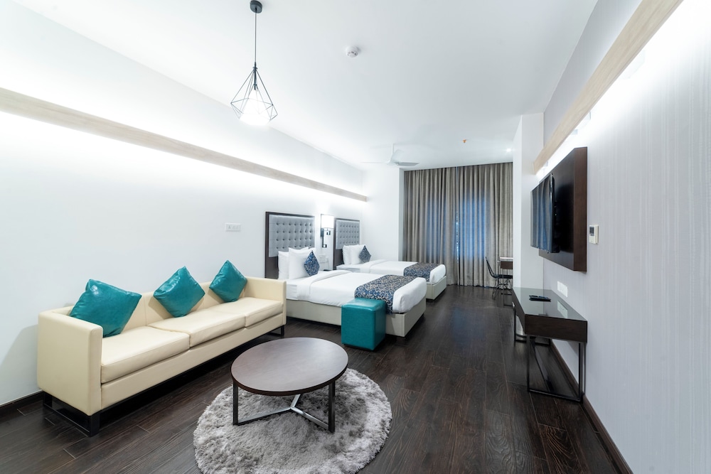 deccan serai grande gachibowli