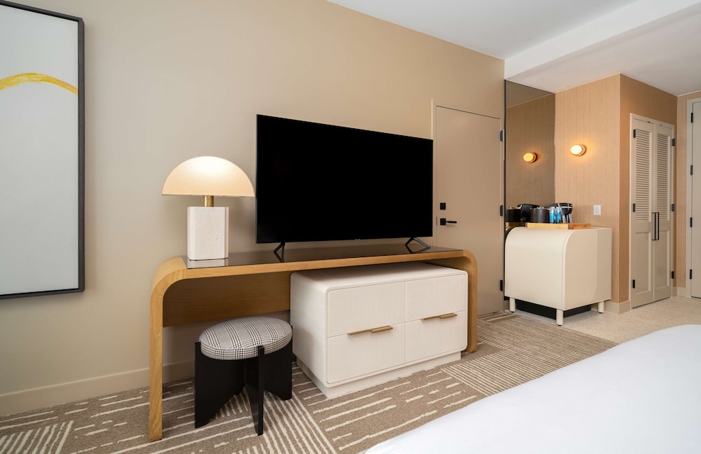 hilton san diego gaslamp quarter