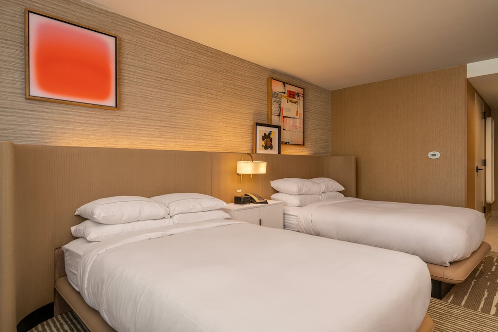 hilton san diego gaslamp quarter