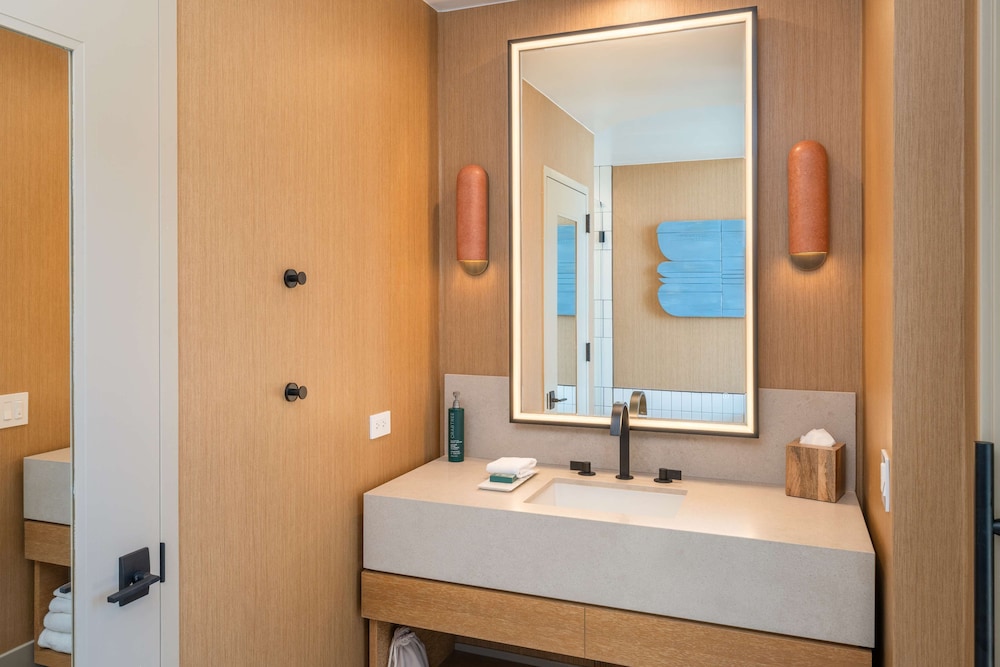 hilton san diego gaslamp quarter