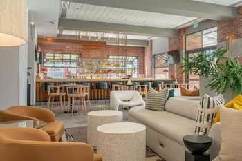 hilton san diego gaslamp quarter